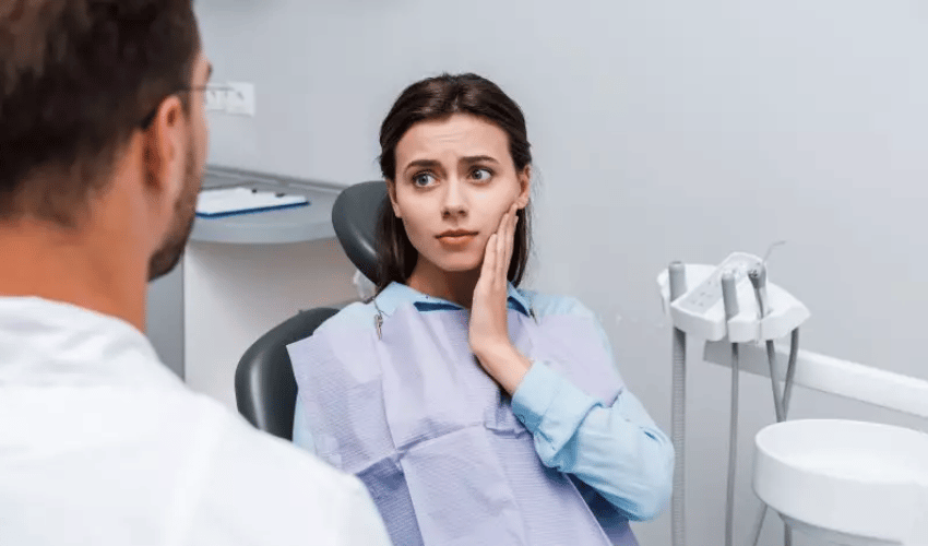 Featured image for “<strong>What To Do In A Dental Emergency: The Complete Guide</strong>”