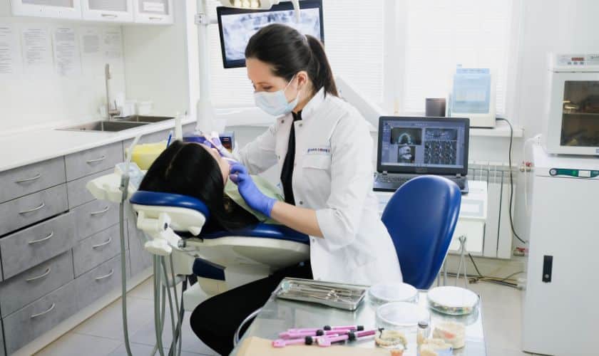 Featured image for “Palm Desert Dentistry: Discovering Exceptional Dental Care In The Oasis”