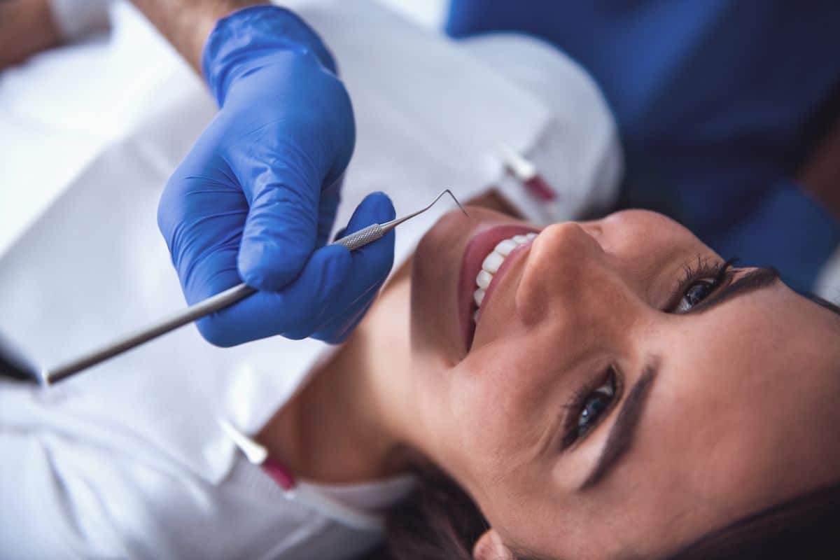 Featured image for “Can Cosmetic Dentistry Really Make You Look Younger? Here’s What Experts Say”