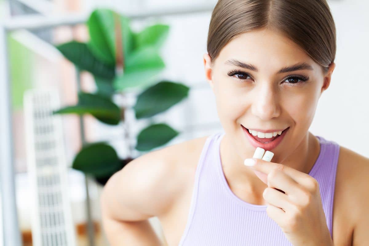Featured image for “How Chewing Sugar-Free Gum Benefits Your Teeth”